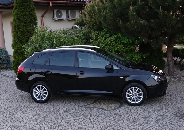Seat Ibiza cena 29500 przebieg: 229600, rok produkcji 2016 z Mikołajki małe 704